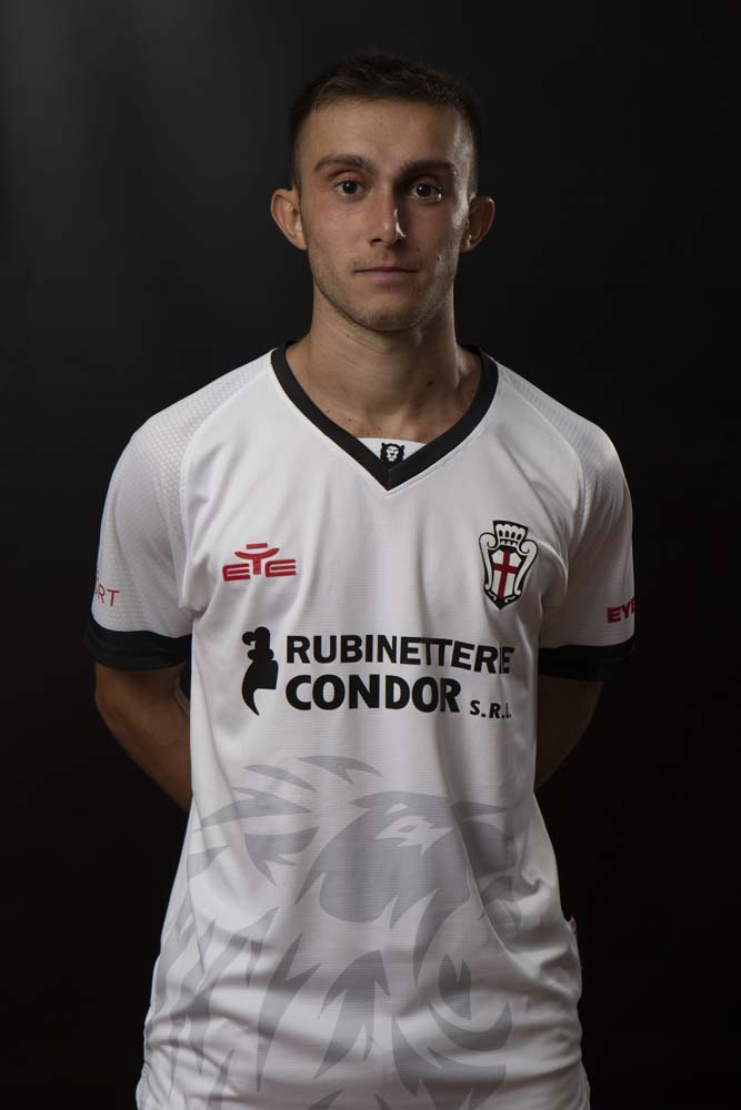 Roberto Iezzi - 29 - Difensore